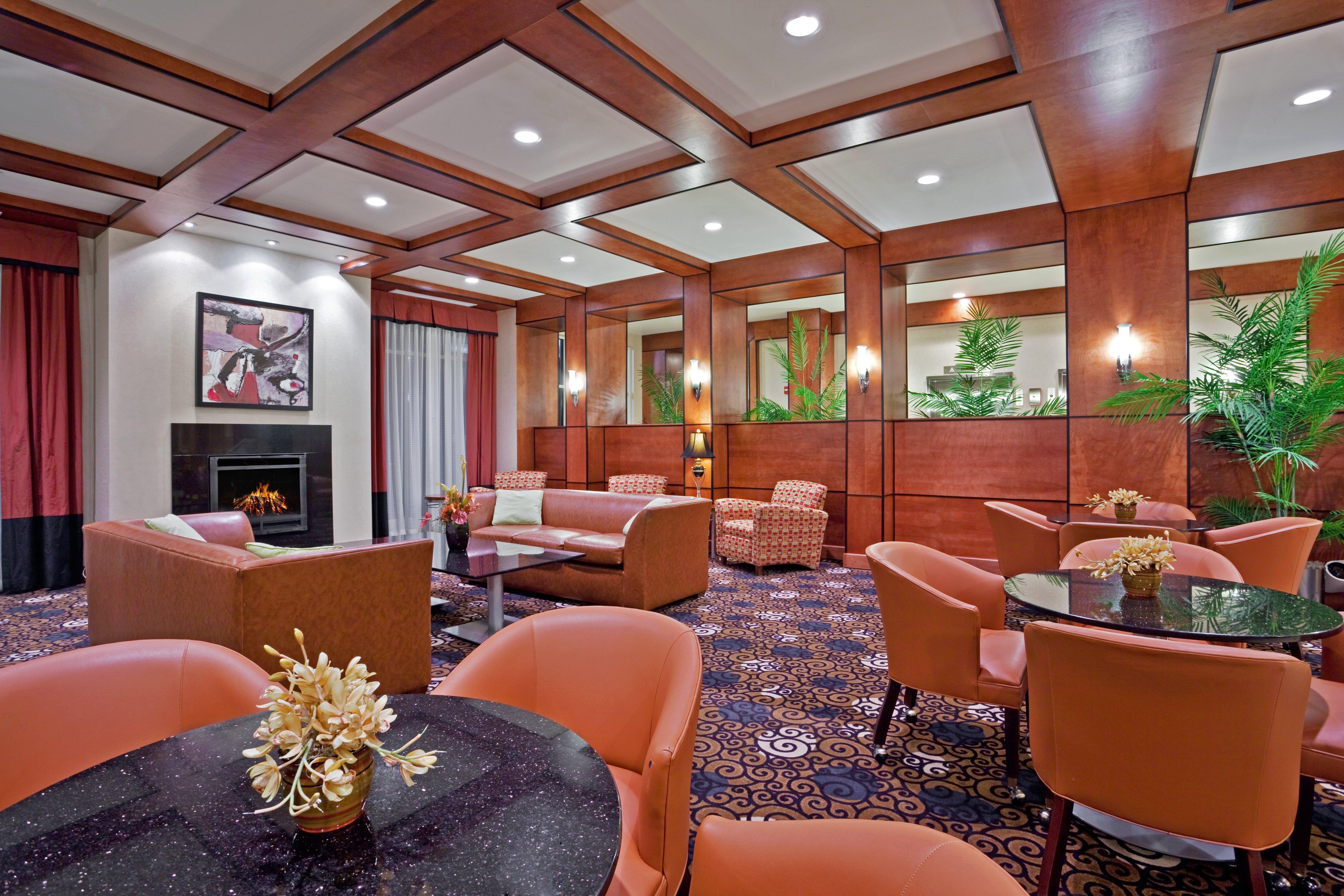 Holiday Inn Purdue - Fort Wayne By Ihg Exterior foto