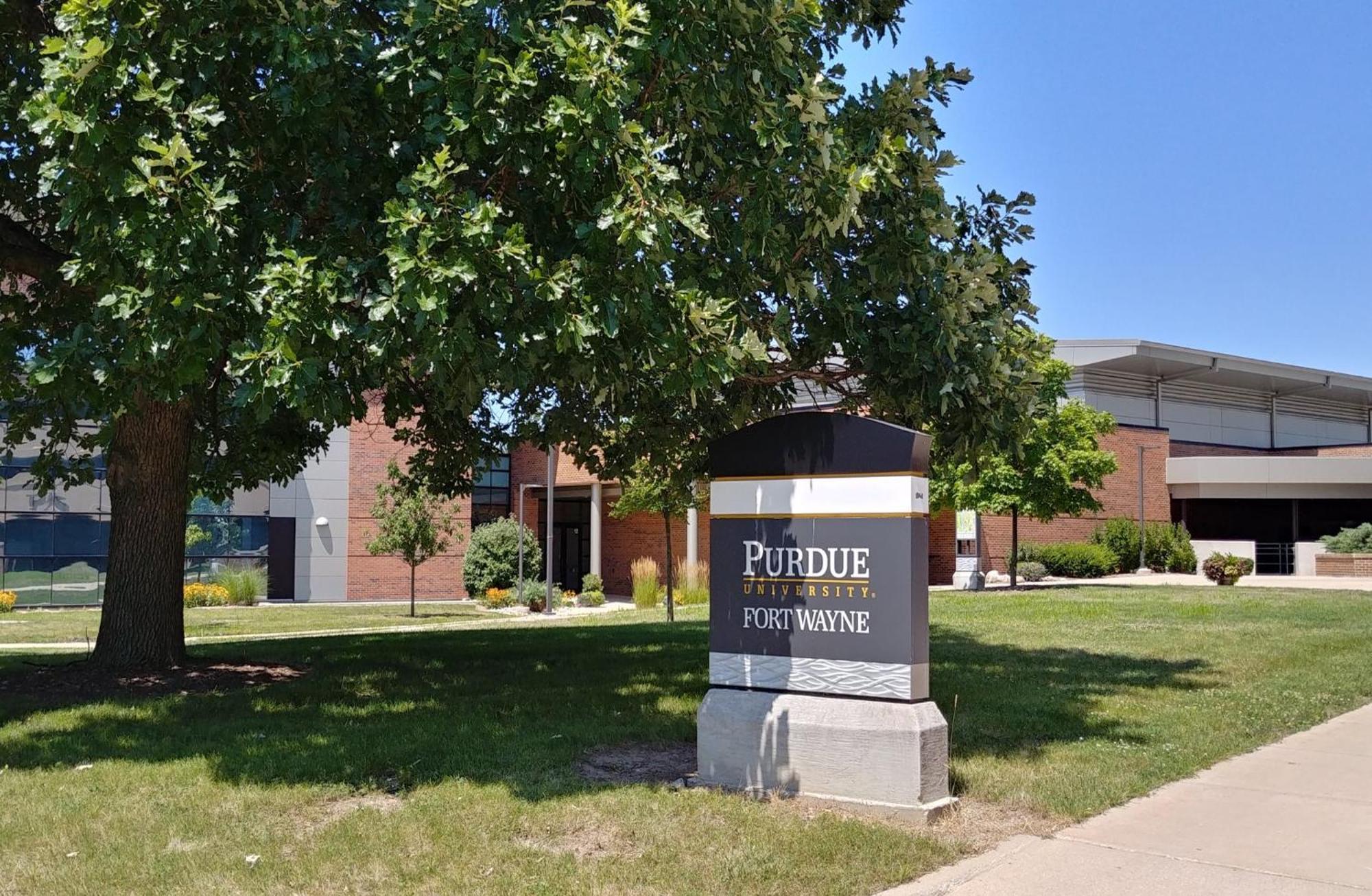 Holiday Inn Purdue - Fort Wayne By Ihg Exterior foto